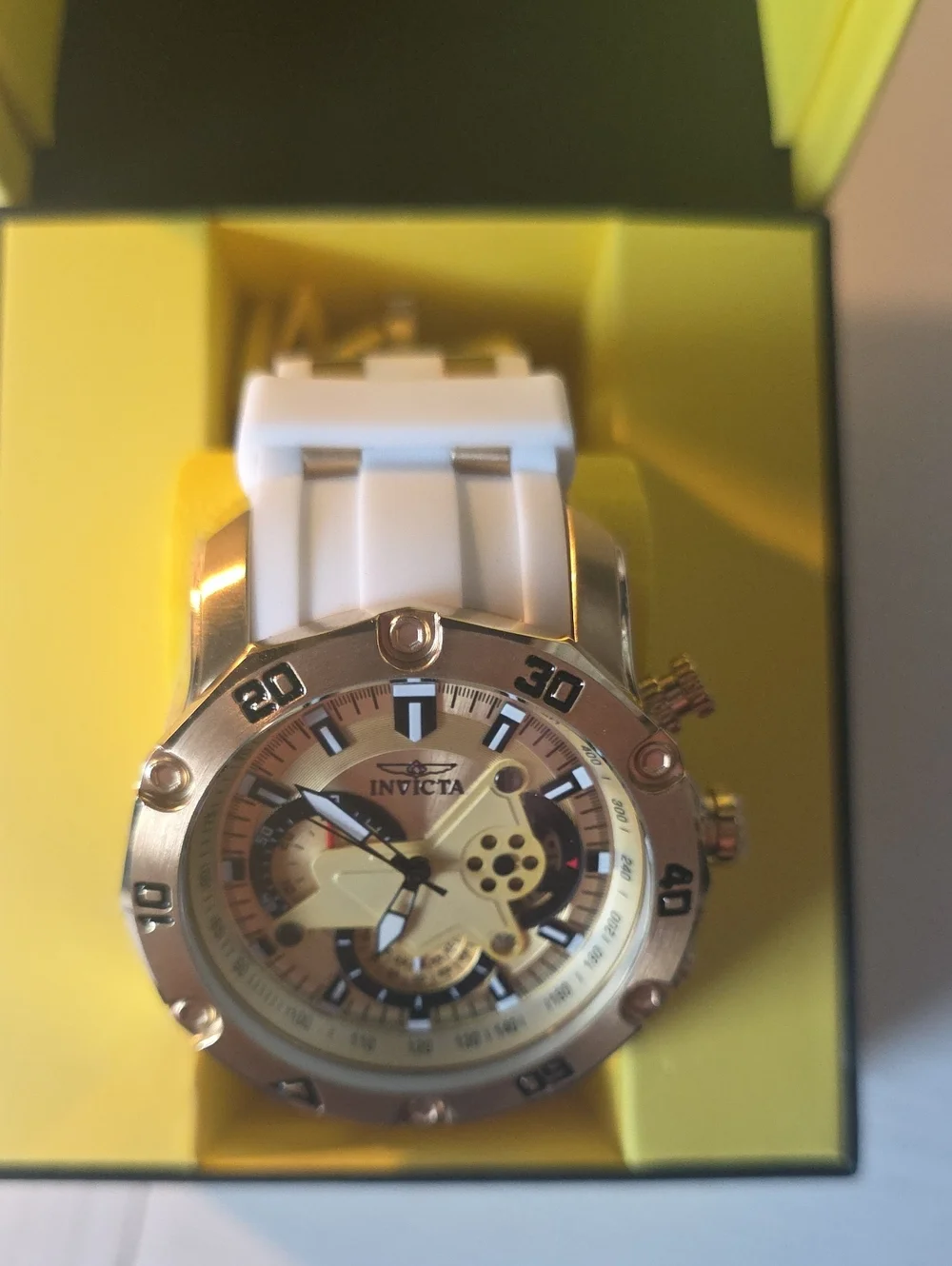 515.  Invicta Pro Diver SCUBA Men's Watch - 50mm. Gold, White (23424)